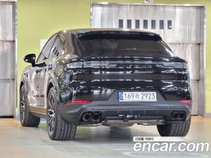 Porsche Cayenne 3.0 Coupe 2025 года из Южной Кореи