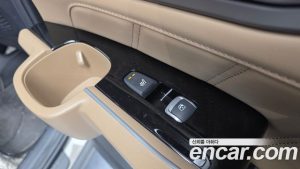 Kia Sorento Бензин 2.5T 2WD 2024 года из Южной Кореи