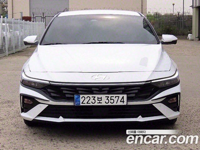 Hyundai AVANTE Modern 2025 года из Кореи
