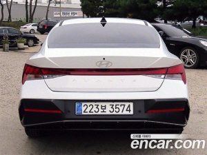Hyundai AVANTE Modern 2025 года из Южной Кореи