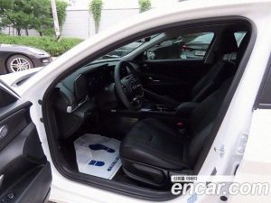 Hyundai AVANTE Modern 2025 года из Южной Кореи