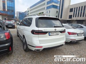 BMW X7 xDrive 40i Design Pure Excellence 7-Seater 2025 года из Южной Кореи
