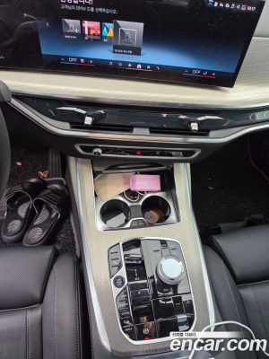 BMW X7 xDrive 40i Design Pure Excellence 7-Seater 2025 года из Южной Кореи
