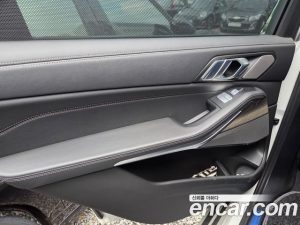 BMW X7 xDrive 40i Design Pure Excellence 7-Seater 2025 года из Южной Кореи