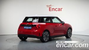 Mini Cooper SE CLASSIC 2024 года из Южной Кореи