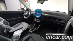 Mini Cooper SE CLASSIC 2024 года из Южной Кореи