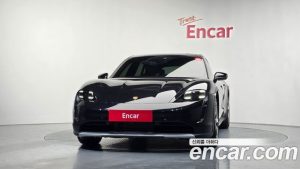 Porsche Taycan 4S CROSS TURISMO 2024 года из Южной Кореи