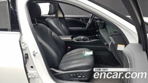 Kia K8 Noblesse 2025 года из Южной Кореи