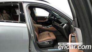 BMW X6 xDrive40i M Sport 2025 года из Южной Кореи