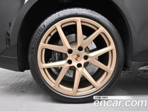 Porsche Panamera 2.9 AWD 2025 года из Южной Кореи