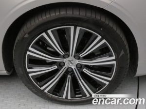 Volvo S90 B5 ULTIMATE Bright 2024 года из Южной Кореи