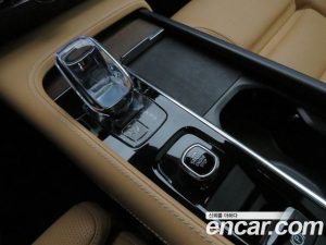 Volvo S90 B5 ULTIMATE Bright 2024 года из Южной Кореи