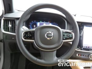 Volvo S90 B5 ULTIMATE Bright 2024 года из Южной Кореи