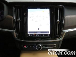 Volvo S90 B5 ULTIMATE Bright 2024 года из Южной Кореи