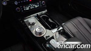 Genesis G80 Бензин 2.5 Turbo AWD 2025 года из Южной Кореи