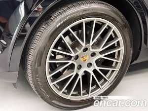 Porsche Cayenne 3.0 Coupe 2022 года из Южной Кореи