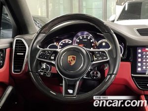 Porsche Cayenne 3.0 Coupe 2022 года из Южной Кореи