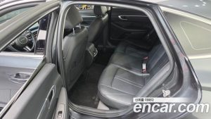 Hyundai Sonata 2.0 LPG() 2024 года из Южной Кореи