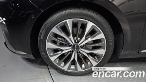 Kia K8 2.5 Бензин 2WD 2024 года из Южной Кореи