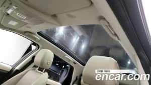Land Rover Discovery Sport P250 SE 2023 года из Южной Кореи