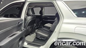 Hyundai Palisade Дизель 2.2 2WD 2024 года из Южной Кореи