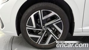 Volkswagen Jetta 1.5 TSI Premium 2023 года из Южной Кореи