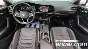 Volkswagen Jetta 1.5 TSI Premium 2023 года из Южной Кореи