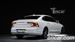 Volvo S90 B6 AWD ULTIMATE Bright 2023 года из Южной Кореи