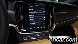 Volvo S90 B6 AWD ULTIMATE Bright 2023 года из Южной Кореи
