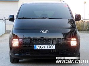 Hyundai Staria Tourer 11-Seater 2024 года из Южной Кореи