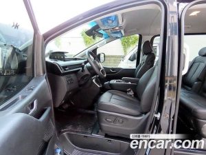 Hyundai Staria Tourer 11-Seater 2024 года из Южной Кореи