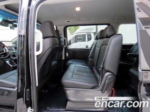Hyundai Staria Tourer 11-Seater 2024 года из Южной Кореи