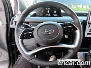 Hyundai Staria Tourer 11-Seater 2024 года из Южной Кореи