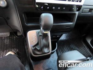 Hyundai Staria Tourer 11-Seater 2024 года из Южной Кореи