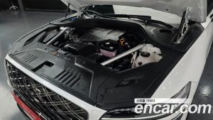 Genesis GV70 2.5T Бензин AWD 2025 года из Южной Кореи