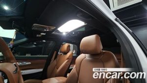 Genesis GV70 2.5T Бензин AWD 2025 года из Южной Кореи