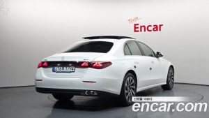 Mercedes-Benz E-Class E300 4MATIC Exclusive 2024 года из Южной Кореи