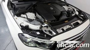 Mercedes-Benz E-Class E300 4MATIC Exclusive 2024 года из Южной Кореи