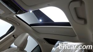Mercedes-Benz E-Class E300 4MATIC Exclusive 2024 года из Южной Кореи