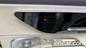 Mercedes-Benz E-Class E300 4MATIC Exclusive 2024 года из Южной Кореи