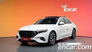 Mercedes-Benz E-Class E300 4MATIC Exclusive 2024 года из Южной Кореи