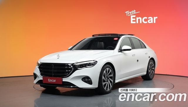 Mercedes-Benz E-Class E300 4MATIC Exclusive 2024 года из Кореи