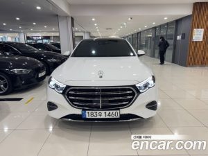 Mercedes-Benz E-Class E300 4MATIC Exclusive 2024 года из Южной Кореи