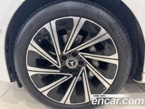 Mercedes-Benz E-Class E300 4MATIC Exclusive 2024 года из Южной Кореи