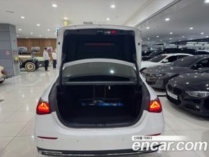 Mercedes-Benz E-Class E300 4MATIC Exclusive 2024 года из Южной Кореи