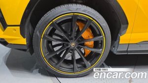Lamborghini Urus 4.0 V8 S 2024 года из Южной Кореи
