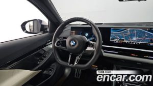 BMW 5-Series 520i M Sport 2024 года из Южной Кореи