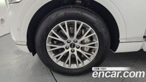 Genesis GV80 2.5T Бензин 2WD 2024 года из Южной Кореи