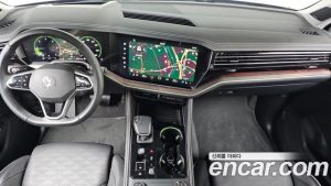 Volkswagen Touareg 3.0 TDI Prestige 2024 года из Южной Кореи