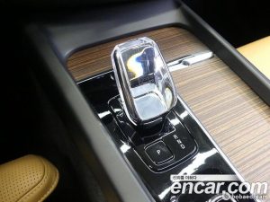 Volvo XC60 B5 Inscription 2023 года из Южной Кореи